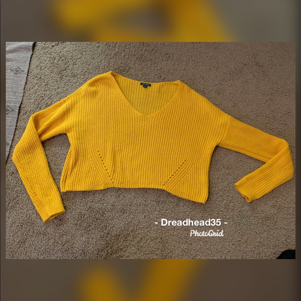 Cropped yellow sweater
